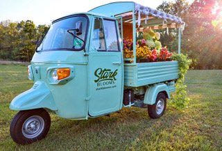 New Vendor Alert: Stark Blooms will be at Trade Secrets 2026.

Arriving in their iconic Honeybee Flower Truck, @starkblooms brings the bounty of their locally grown flowers, curated with care and creativity. Expect cut flower garden starter kits, rar
