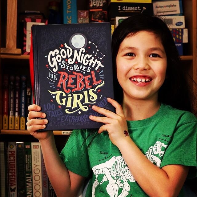 Read this book many many MANY times! 
#rebelgirls #favoritebook @francescatherebel @elenafavilli