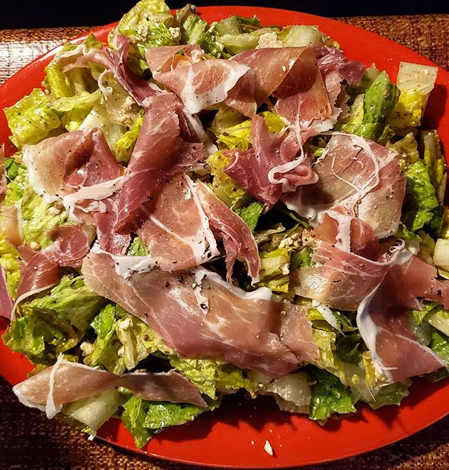 Testing out possible salad ideas, including one with prosciutto. Yes or no? Share your #theospizzanola salad wishes in the comments!
.
.
#NOLA #neworleans #igersneworleans #showmeyournola&nbsp; #followyournola #nolafood #nolaeats #eeeeeats #OnlyLouis