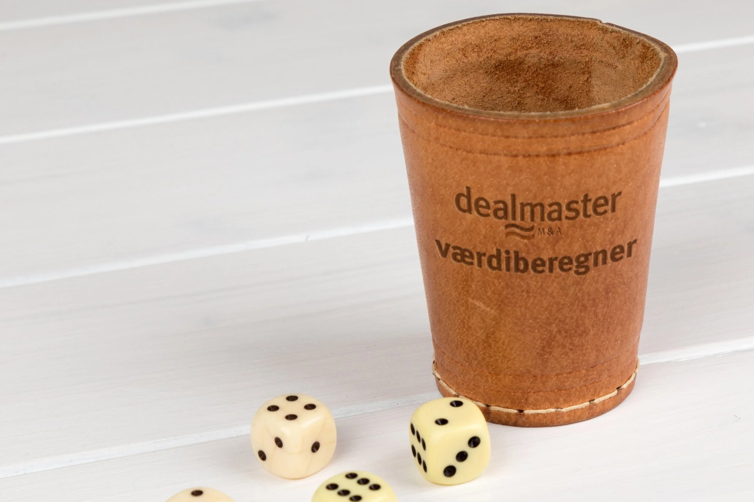 Dealmaster+Rafleb%C3%A6ger+beska%CC%8Aret.jpg