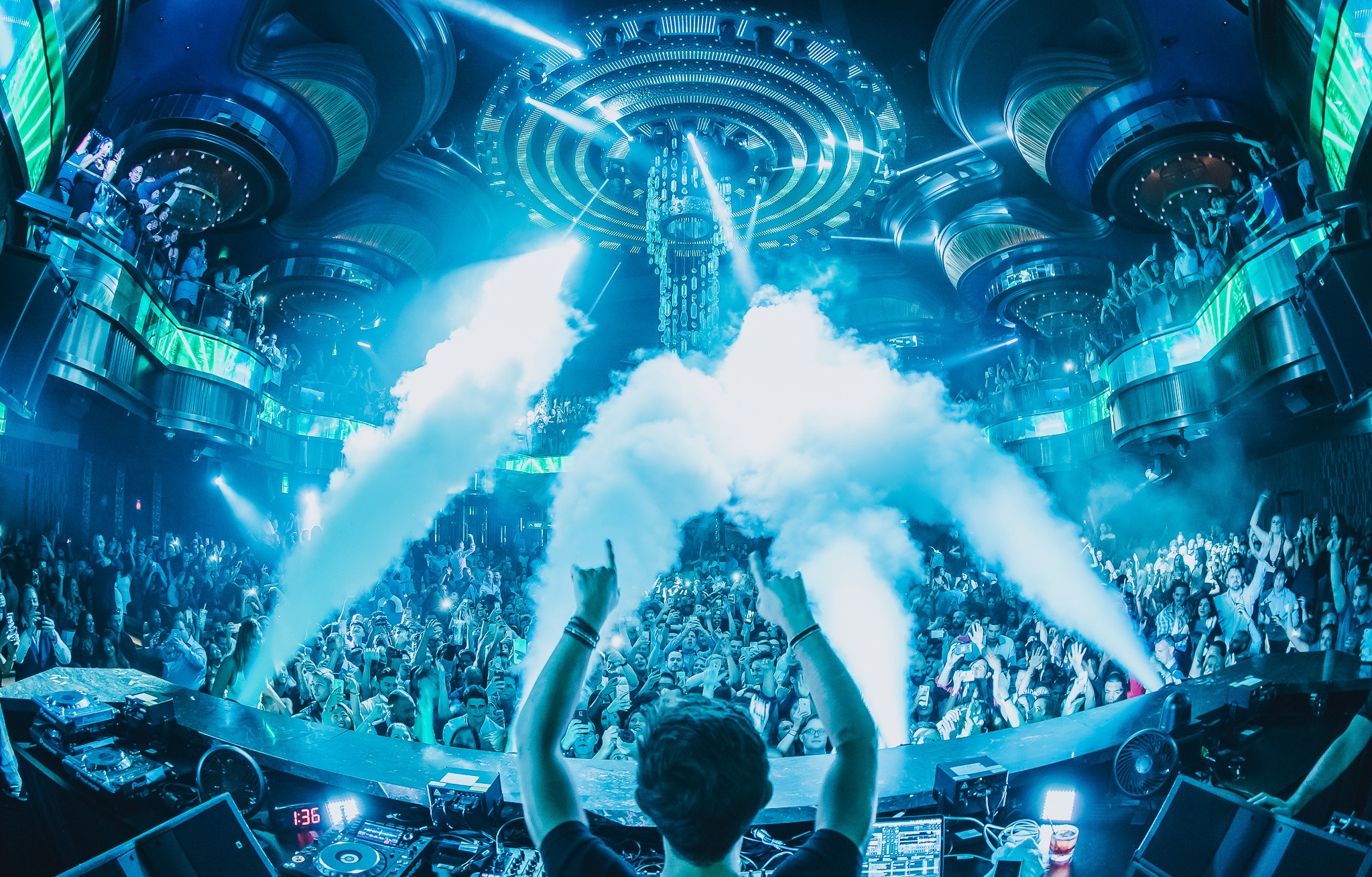 cool+dj+pic+2.jpg