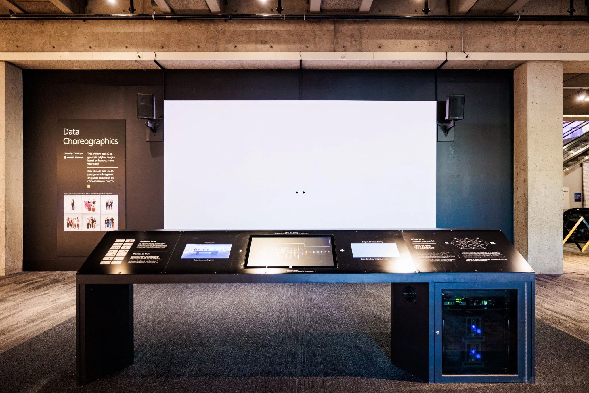 Data Choregraphics_MASARY Studios_Photo by Aram Boghosian_8 (1).jpg