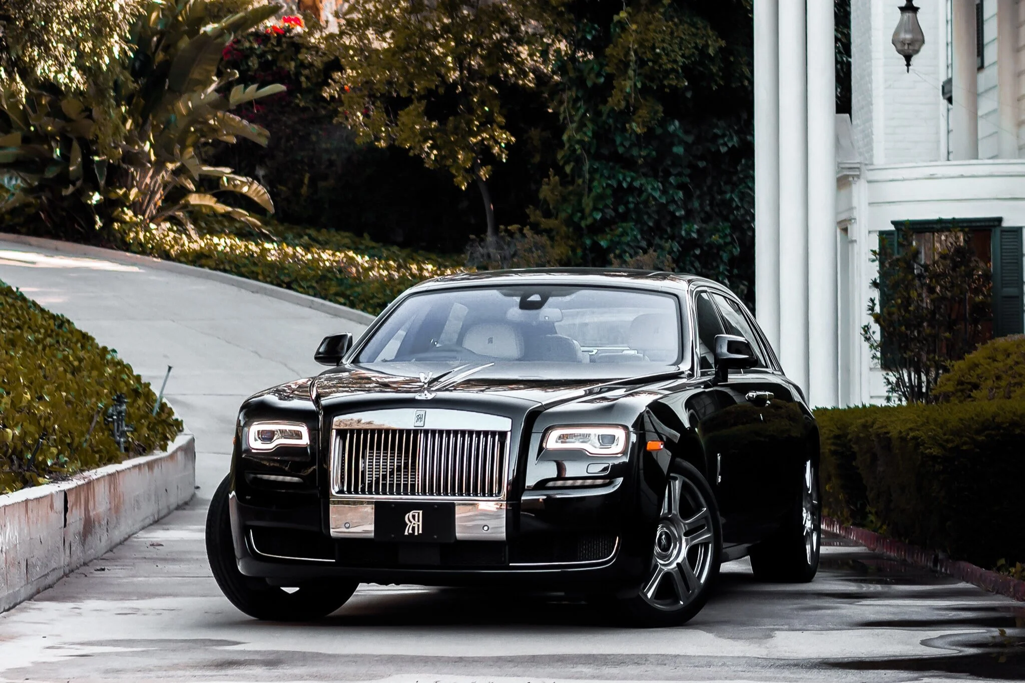 rolls-royce-chauffeur-los-angeles-black-car-service