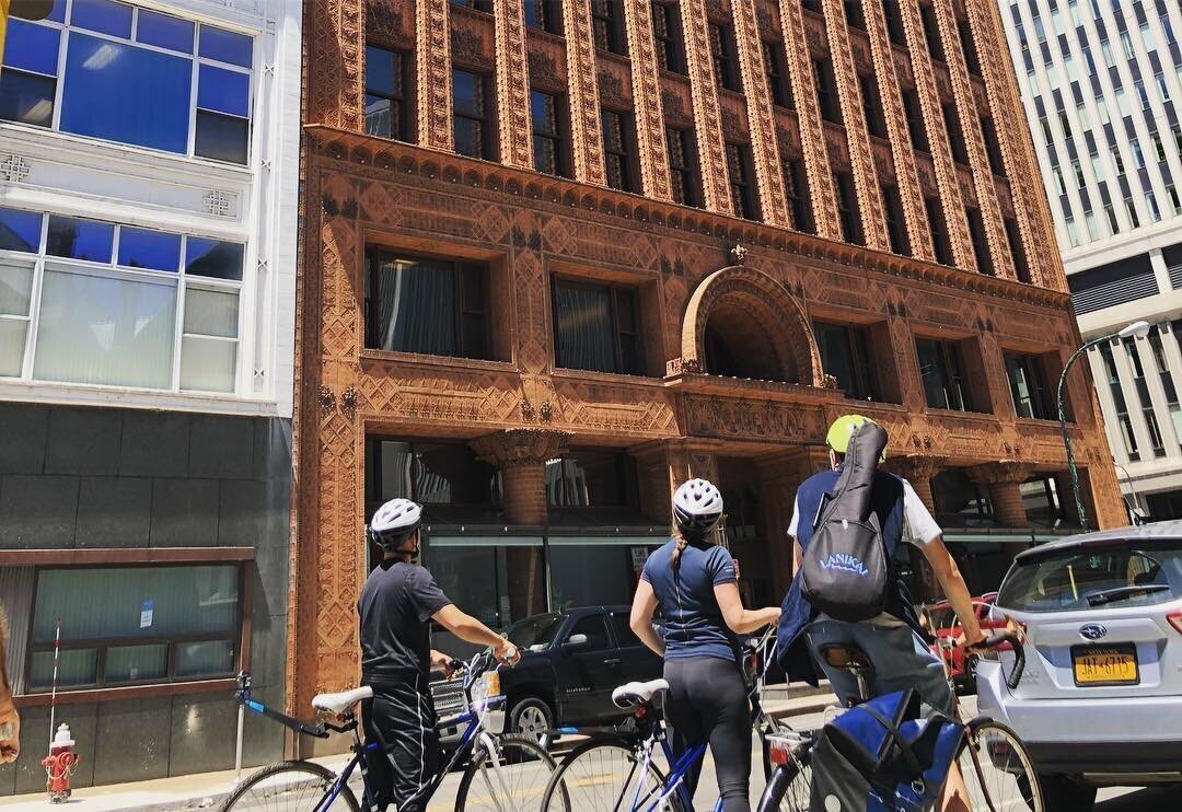 Team_Building_Tours_Buffalo.jpg