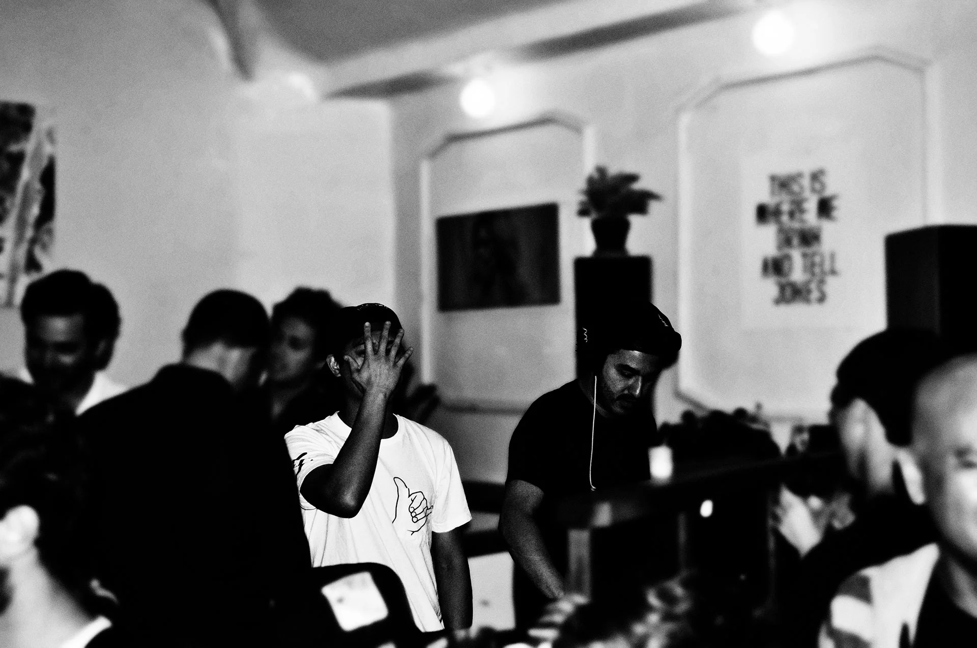 drxxth-smallchange01facepalm03-bg.jpg