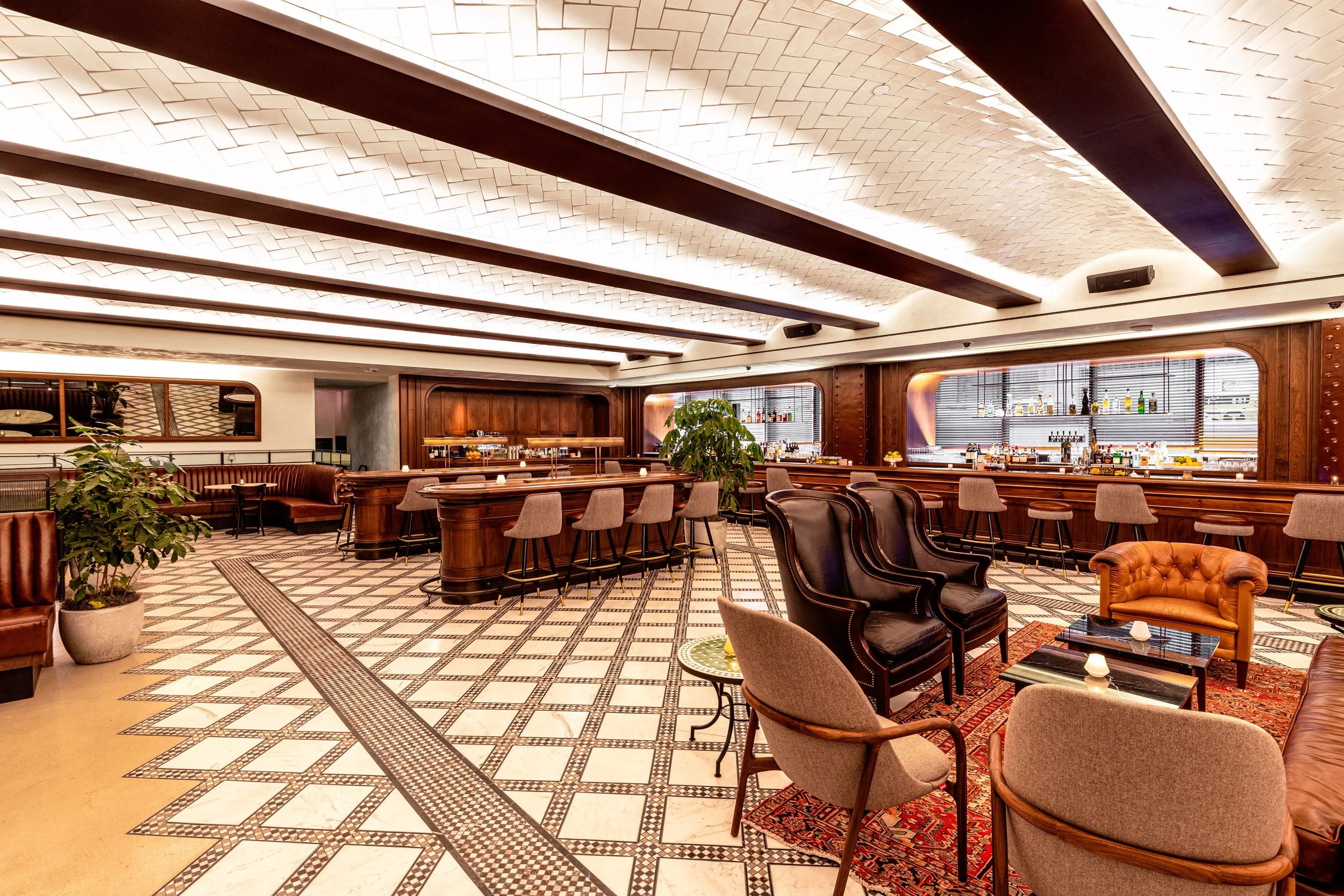 335Mad-22 - Bergamos-Bar-3.jpg