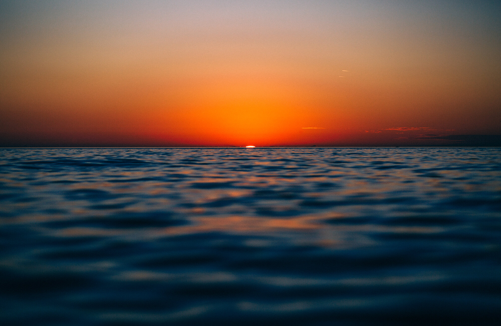 As the sun creeps down past the horizon on the last evening, it is finally time to go home. However, the journey back north proves to be filled with just as many captivating sights.