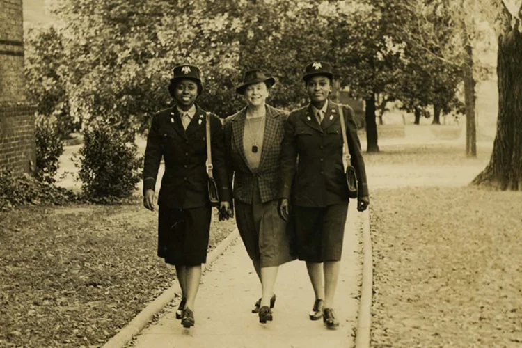 "Florence Matilda Read and Graduates" (2018). Spelman College Photographs Collection, Presidents. 22.