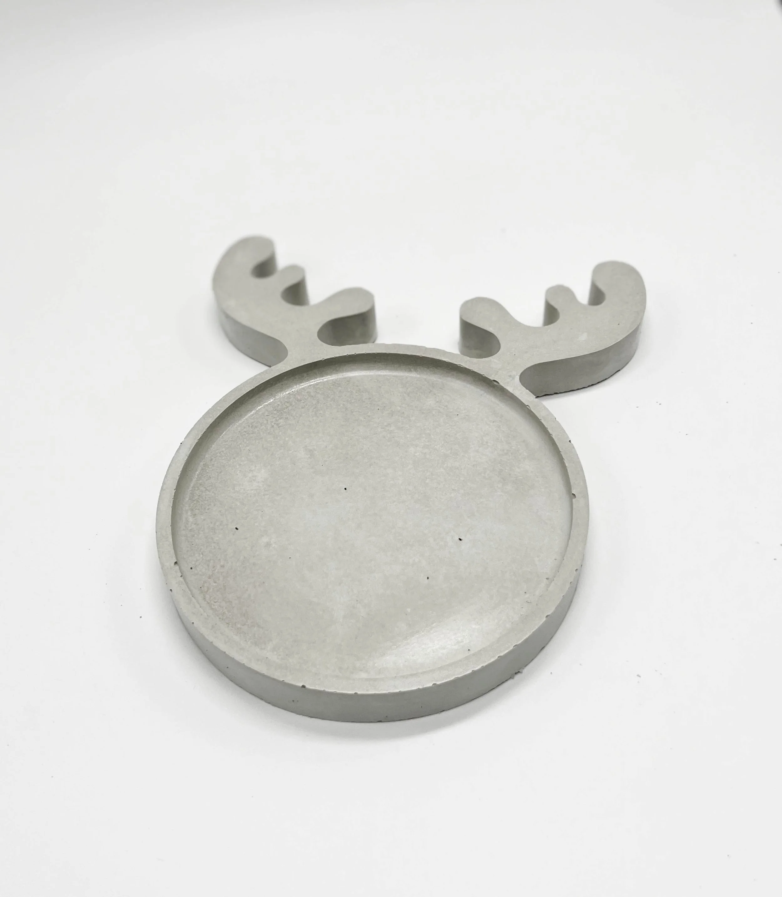 deer_grey.jpg