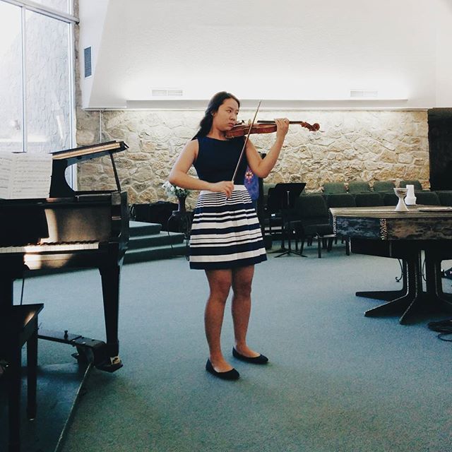 Finalist Jeeyoon Kim performing at the 2015 Competition for Young Musicians #vscocam #vsco #elpaso #violin #violinist #musicianlife #musician