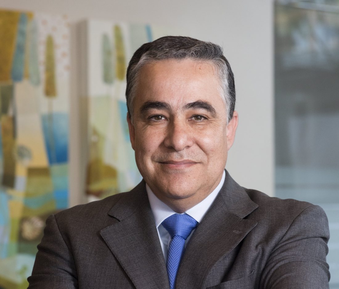 Claudio Muñoz, Presidente de Icare