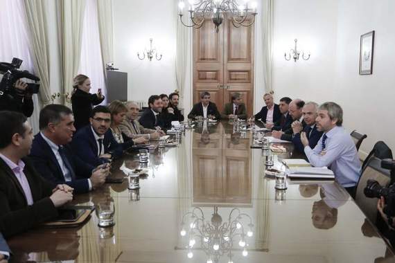 Elección de gobernadores divide al oficialismo