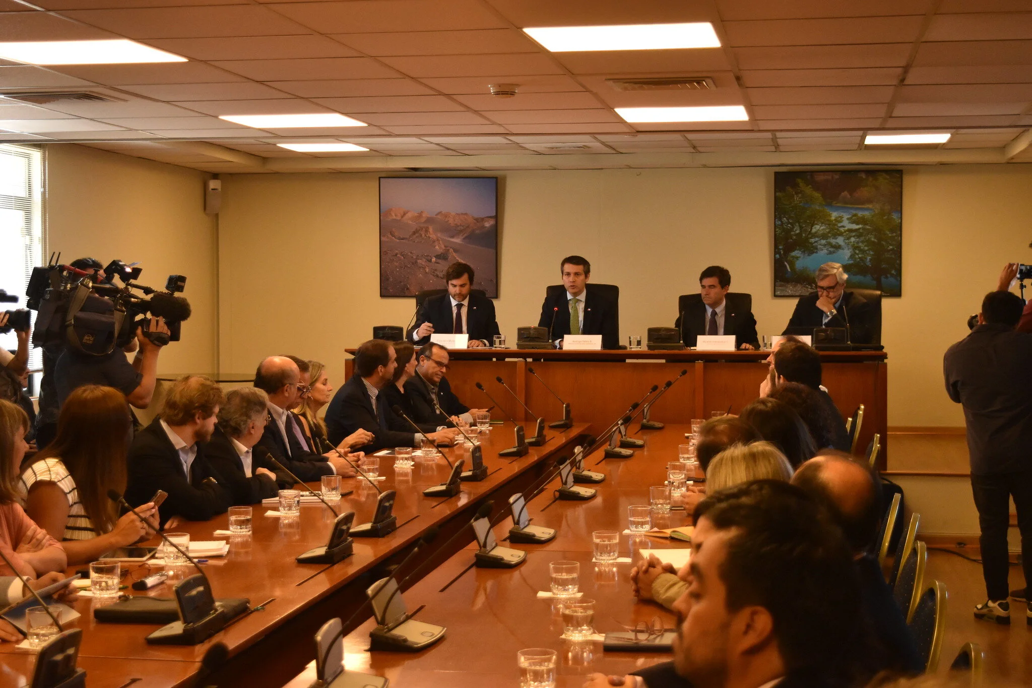 Mesa pública privada de exportadores se reúne este miércoles en momento clave para China 