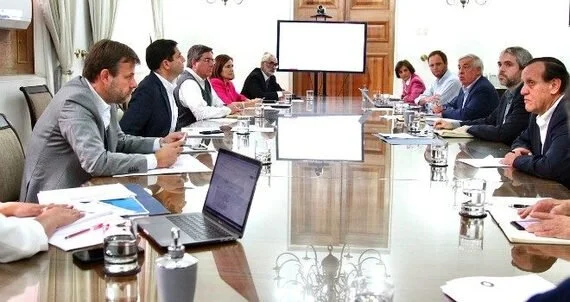 Mesa social aplaca roces en torno a medidas 