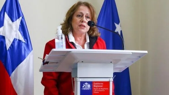 Paris inicia semana envuelto en polémica 