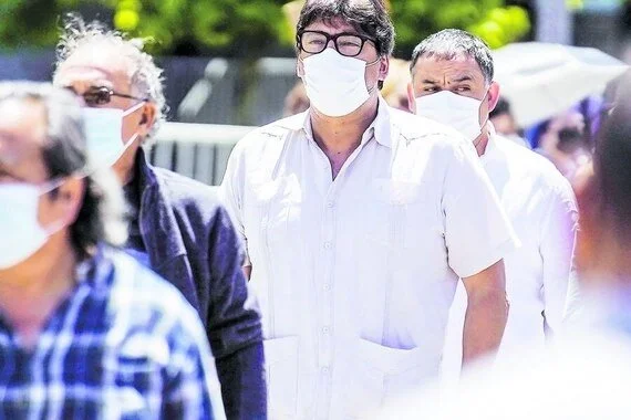 Escándalo por caso Luminarias 