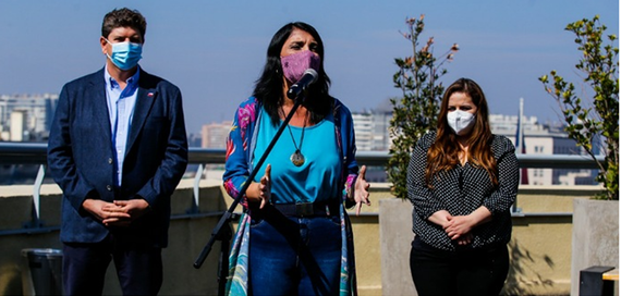 Controversia por ayudas sociales 