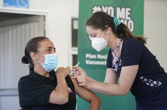 Adelantan calendario de vacunación 