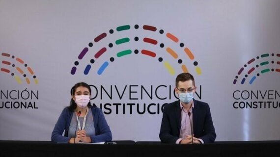 Rechazo a nuevo texto constitucional se impone al apruebo 