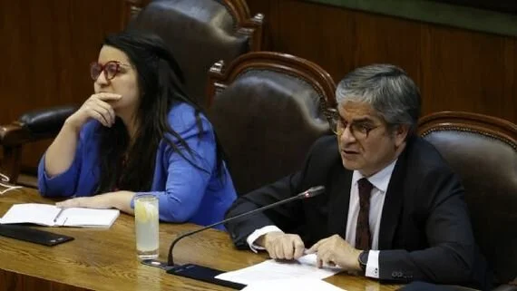 Continúa discusión por ley de presupuesto