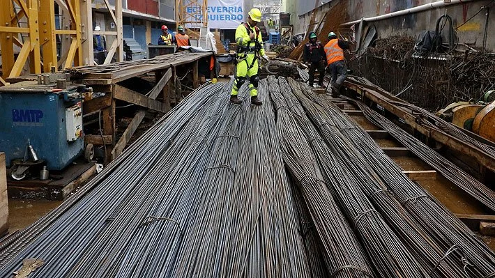 Imacec continúa a la baja