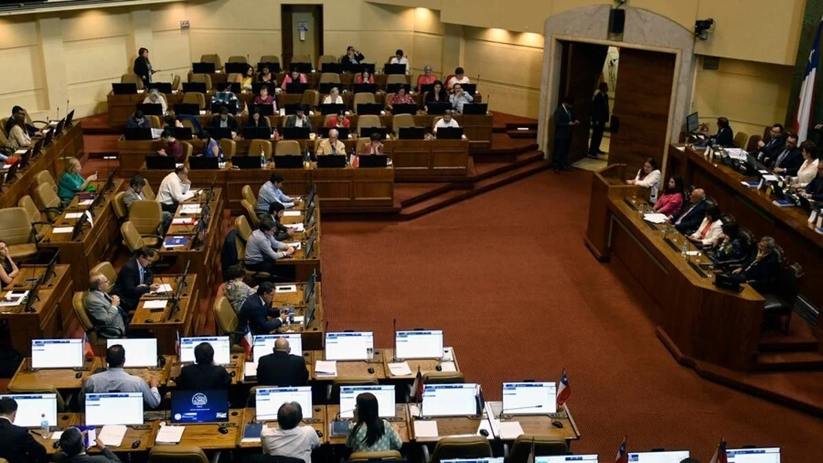 Congreso retoma sus funciones