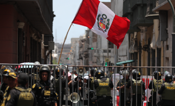 Perú y la “puerta giratoria” presidencial