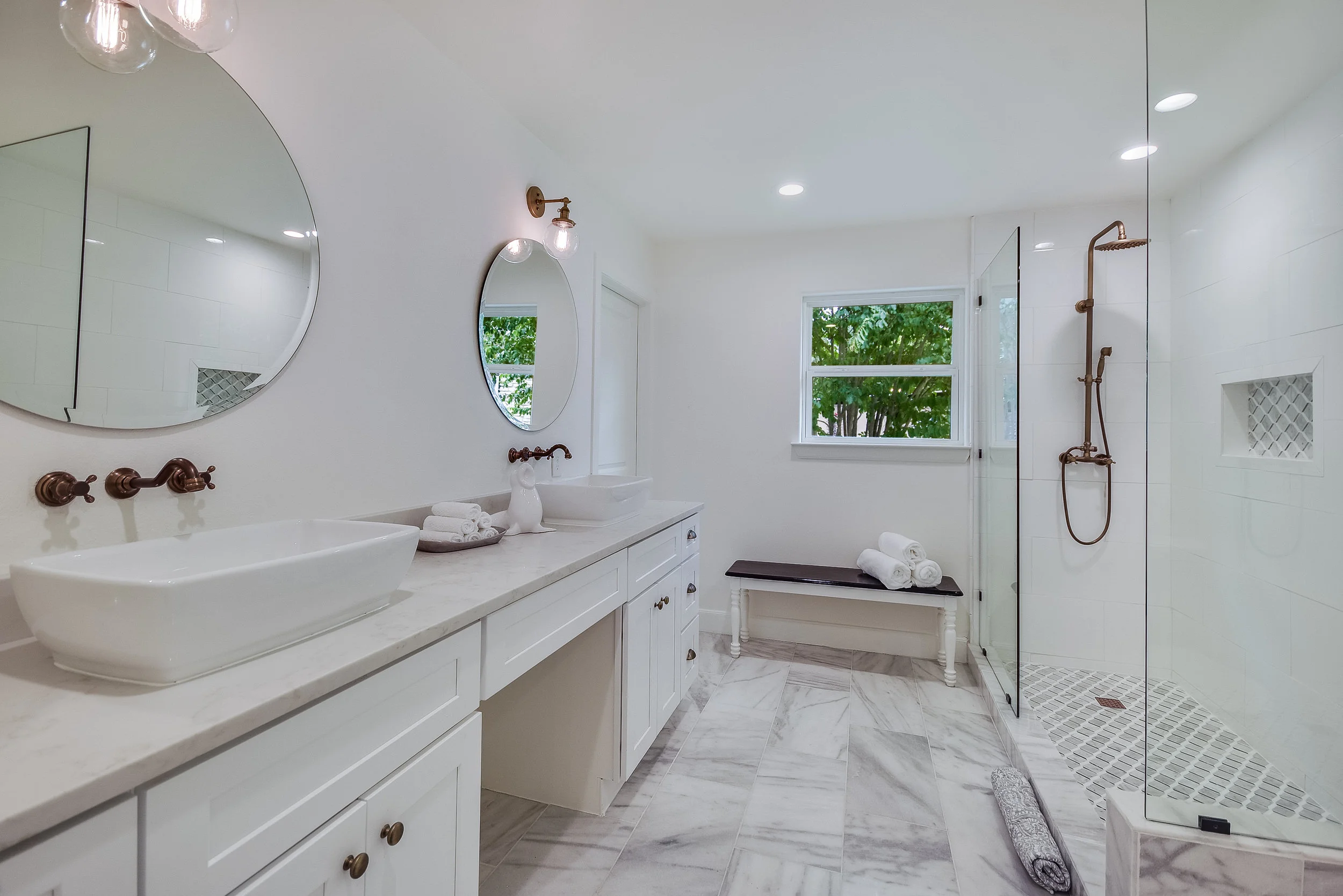 025_Master Bathroom .jpg