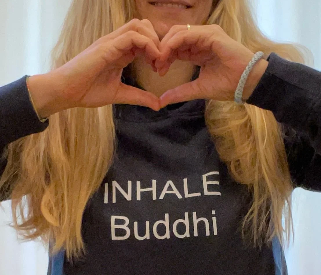 Gratulation an Sarah zum Abschluss der Yoga-Ausbildung!