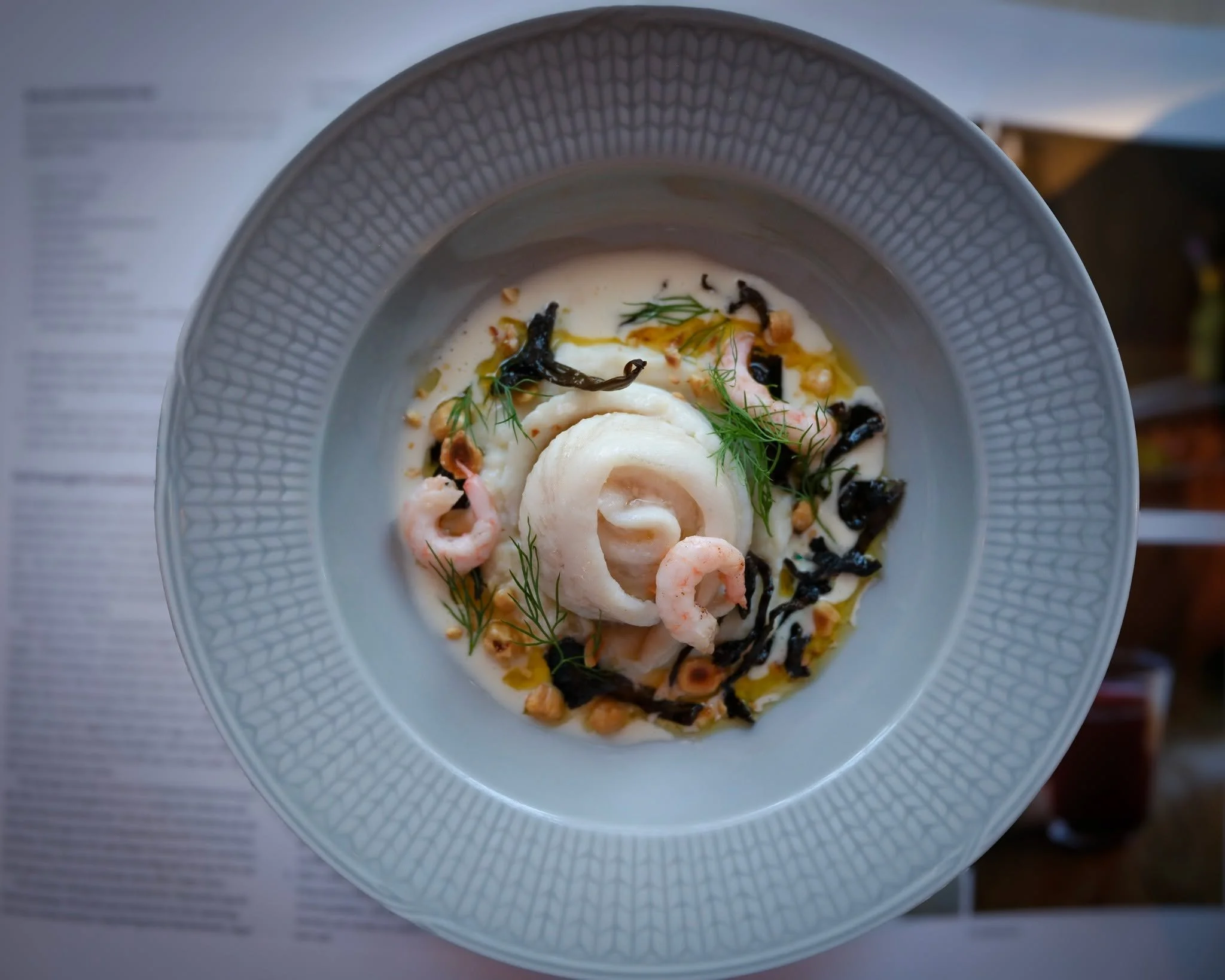 Ny meny 26 november, men vissa r&auml;tter f&aring;r stanna kvar ett tag till.

F&ouml;r er som &auml;nnu inte testat denna r&auml;tt, vi s&auml;ger bara: G&ouml;r det! Den &auml;r magisk.

R&ouml;dtunga med blomk&aring;lscr&egrave;me, handskalade r&