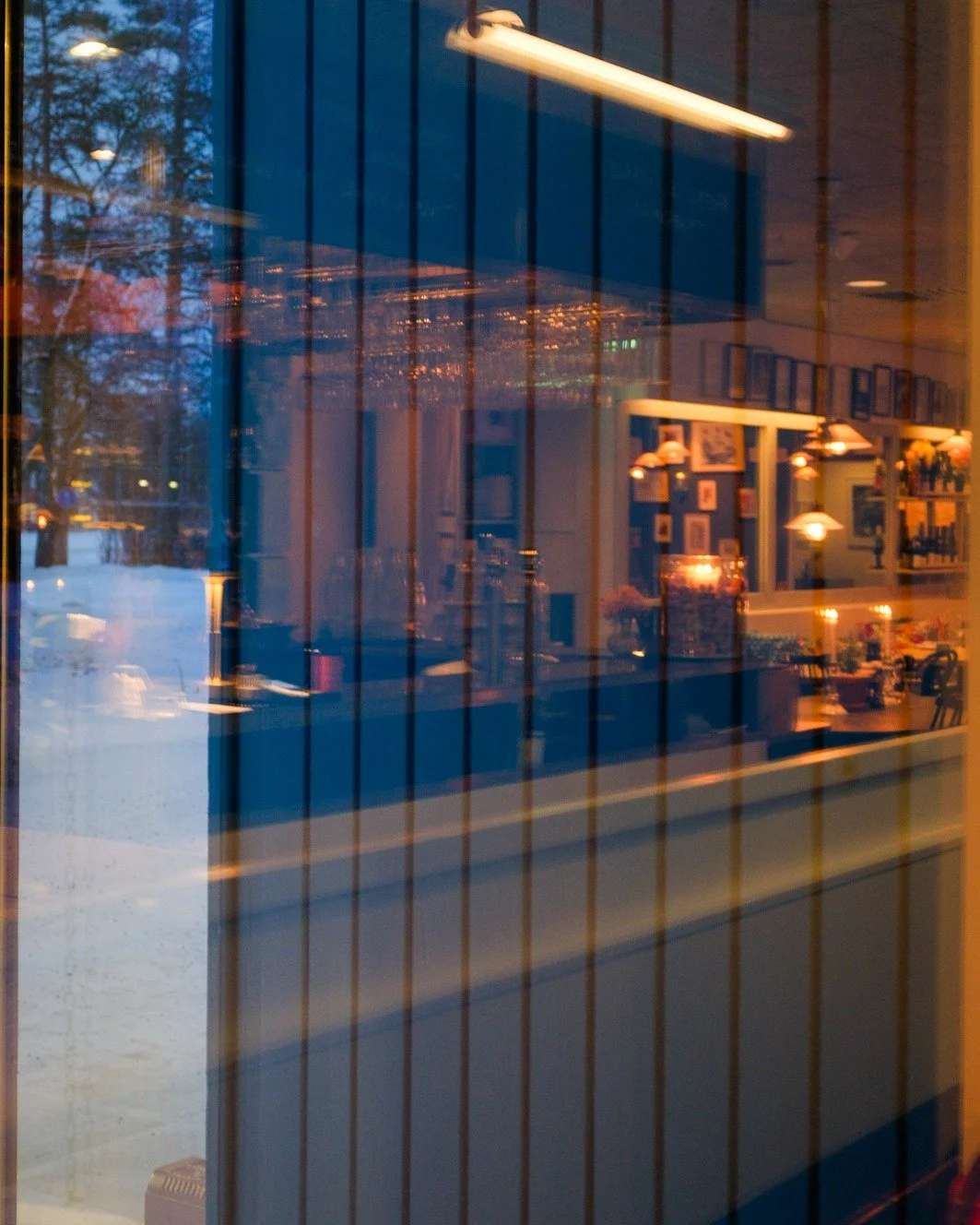 Vem tar du med p&aring; date denna helg? ❤

Det g&aring;r utm&auml;rkt att b&aring;de &auml;ta p&aring; plats eller best&auml;lla hem v&aring;r mat. 
L&auml;s mer h&auml;r: https://bistrolegarage.com/

Hj&auml;rtligt v&auml;lkommen!

#bistrolegarage 