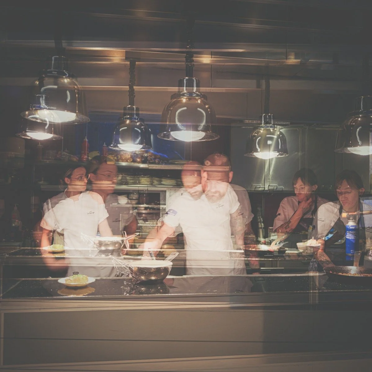 V&aring;rt g&auml;ng i sitt esse ✨

En fin grupp av m&auml;nniskor som samarbetar bra och levererar 💯 varje dag. 
Dom som g&ouml;r det skoj p&aring; jobbet. Okej, vissa levererar oftast d&aring;liga pappask&auml;mt men det viktiga &auml;r v&auml;l a