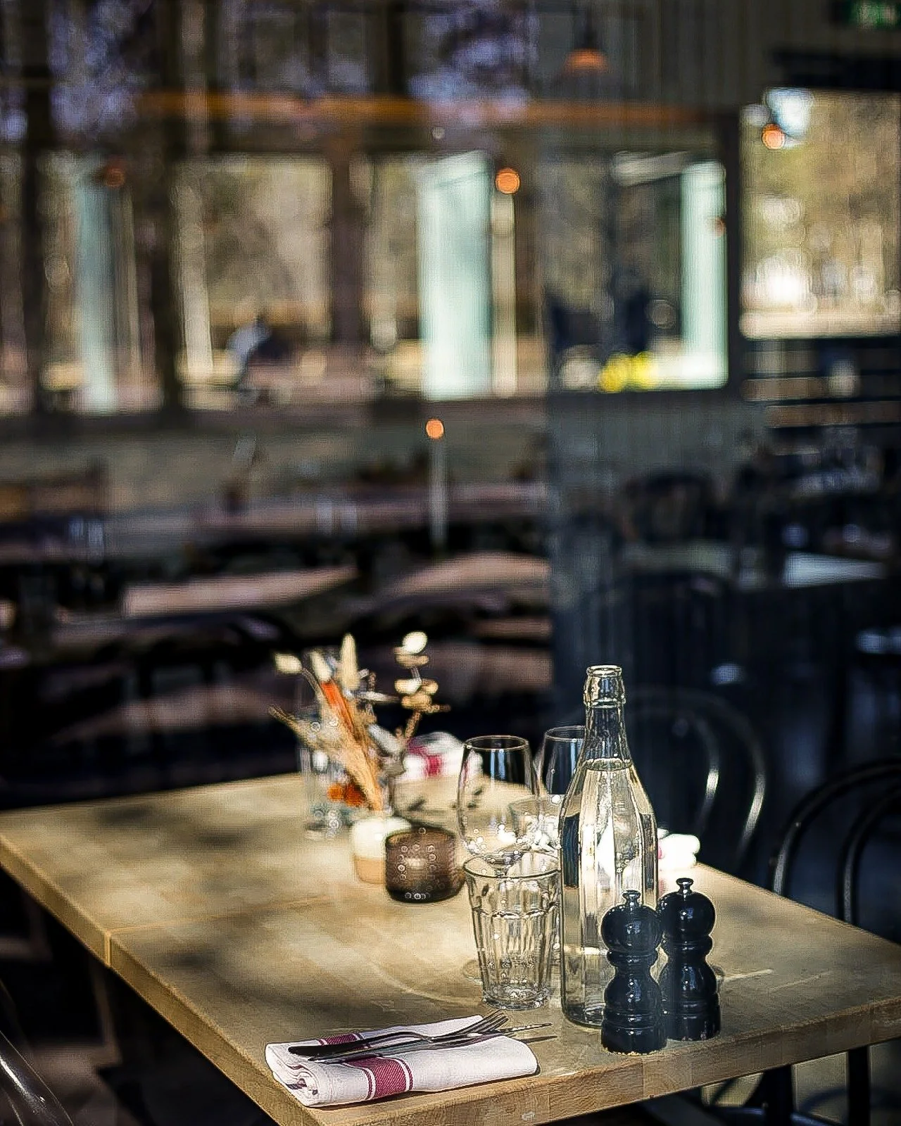 Lite konst, lite spa, god mat &mdash; Bistro Le Garage ligger mitt i skulpturparken och  &auml;r granne med IKSU Spa. 

Dessutom har vi en tre r&auml;tters meny f&ouml;r 495 kr, 
g&auml;ller onsdagar och torsdagar.

Hj&auml;rtligt v&auml;lkomna 🩷 

