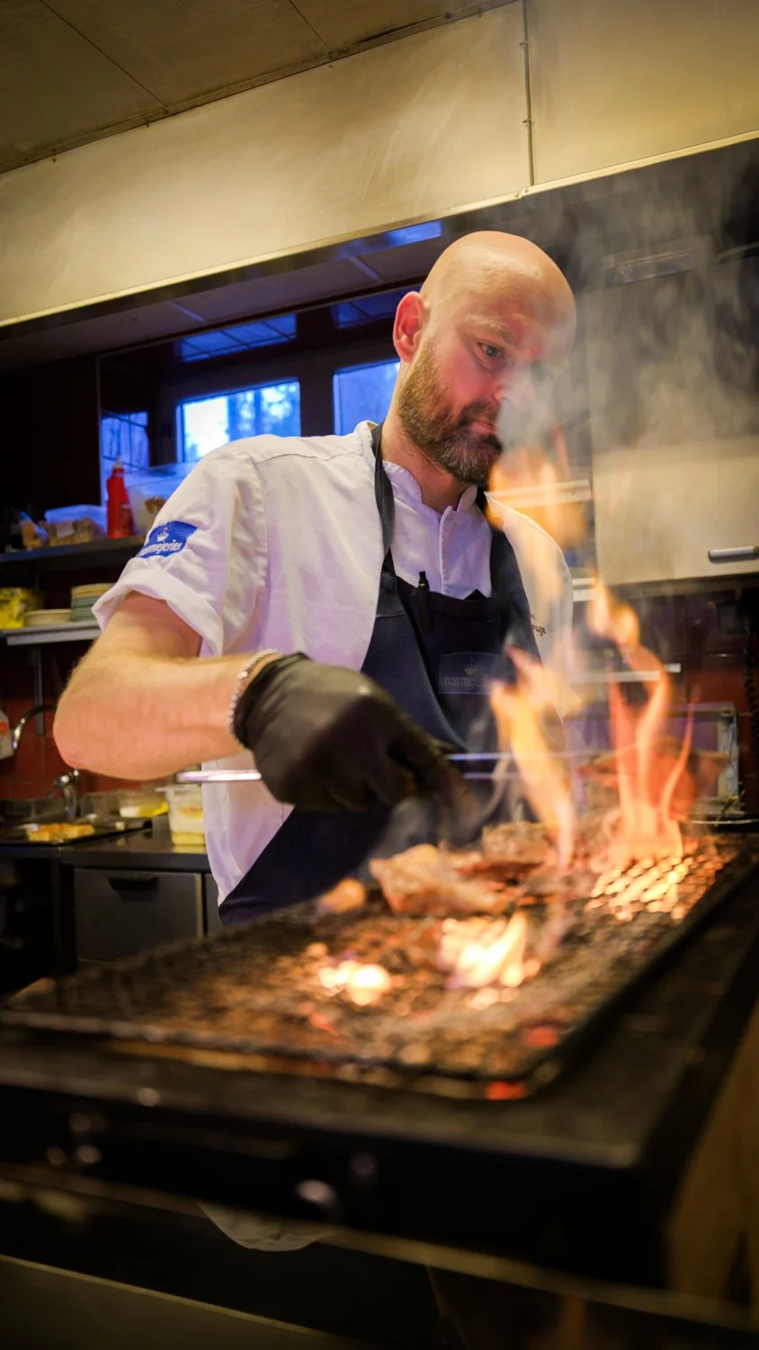 F&ouml;r er som s&aring; g&auml;rna vill testa v&aring;r nya h&auml;rliga r&auml;tt - Kolgrillade Secreto Iberico - men f&ouml;redrar dagtidsbes&ouml;k ist&auml;llet f&ouml;r kv&auml;llstid. 

D&aring; kan vi tipsa om att denna r&auml;tt &auml;ven ko