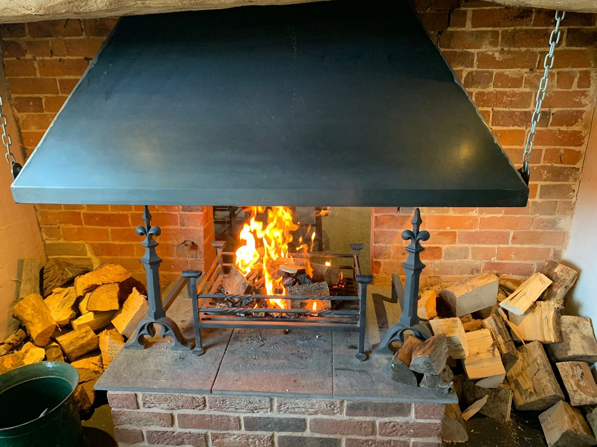 fireplace.jpg