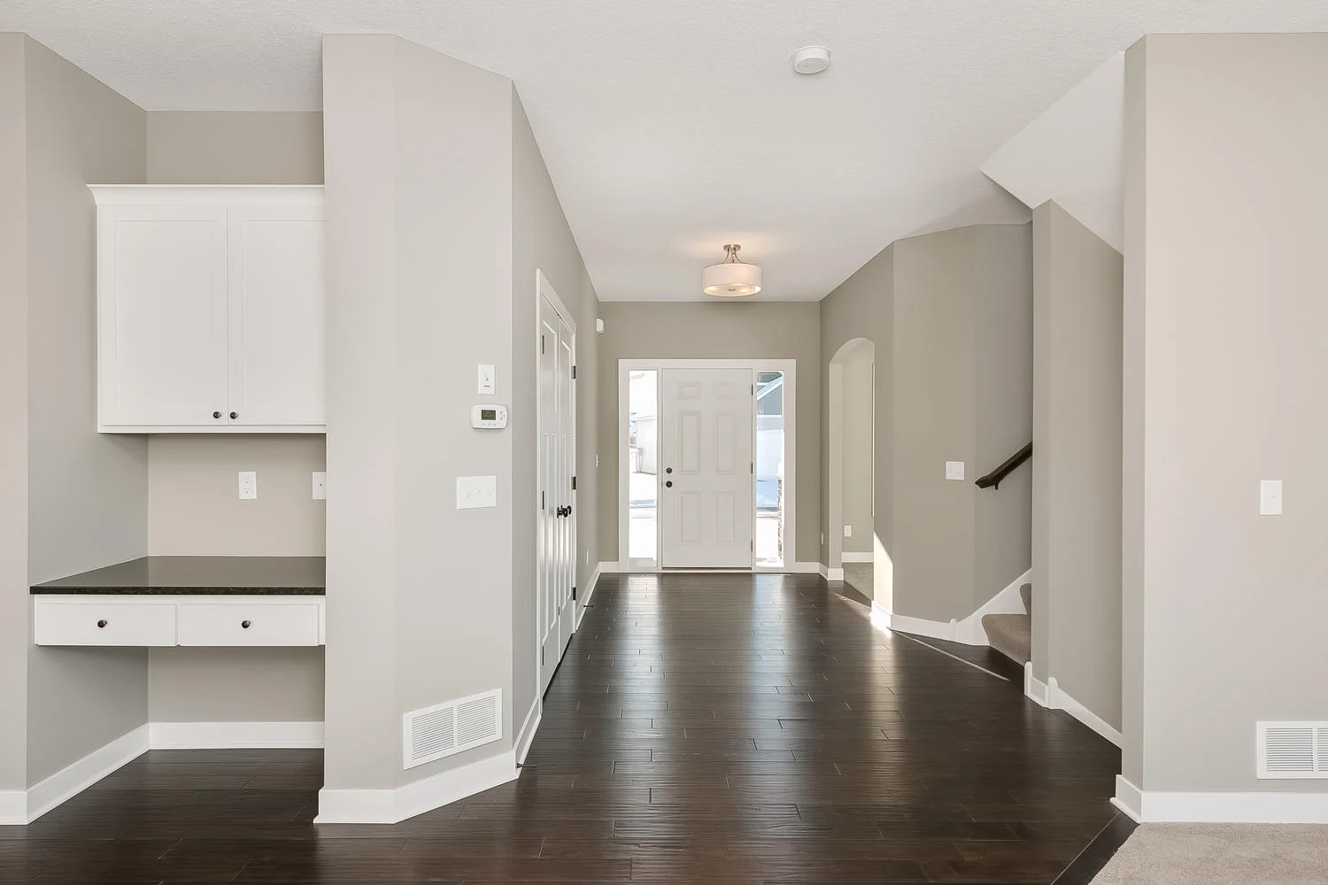 4385 118th Ave NE Blaine MN-large-005-2-Foyer-1500x1000-72dpi.jpg