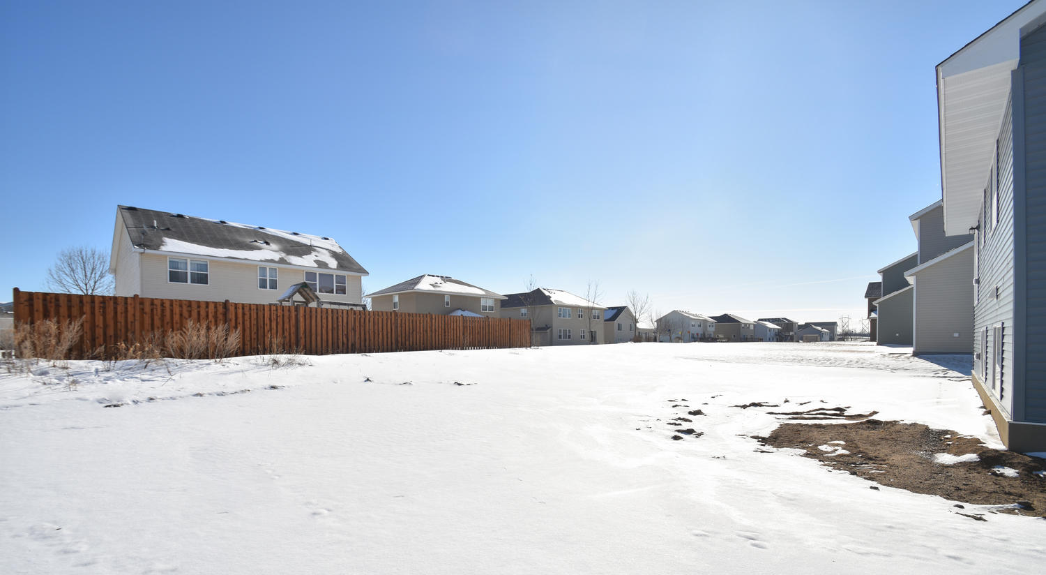 19131 Johnson St NW elk river-large-002-1-Back Yard-1500x824-72dpi.jpg