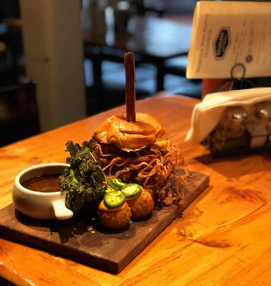 Growlers Beer Bistro