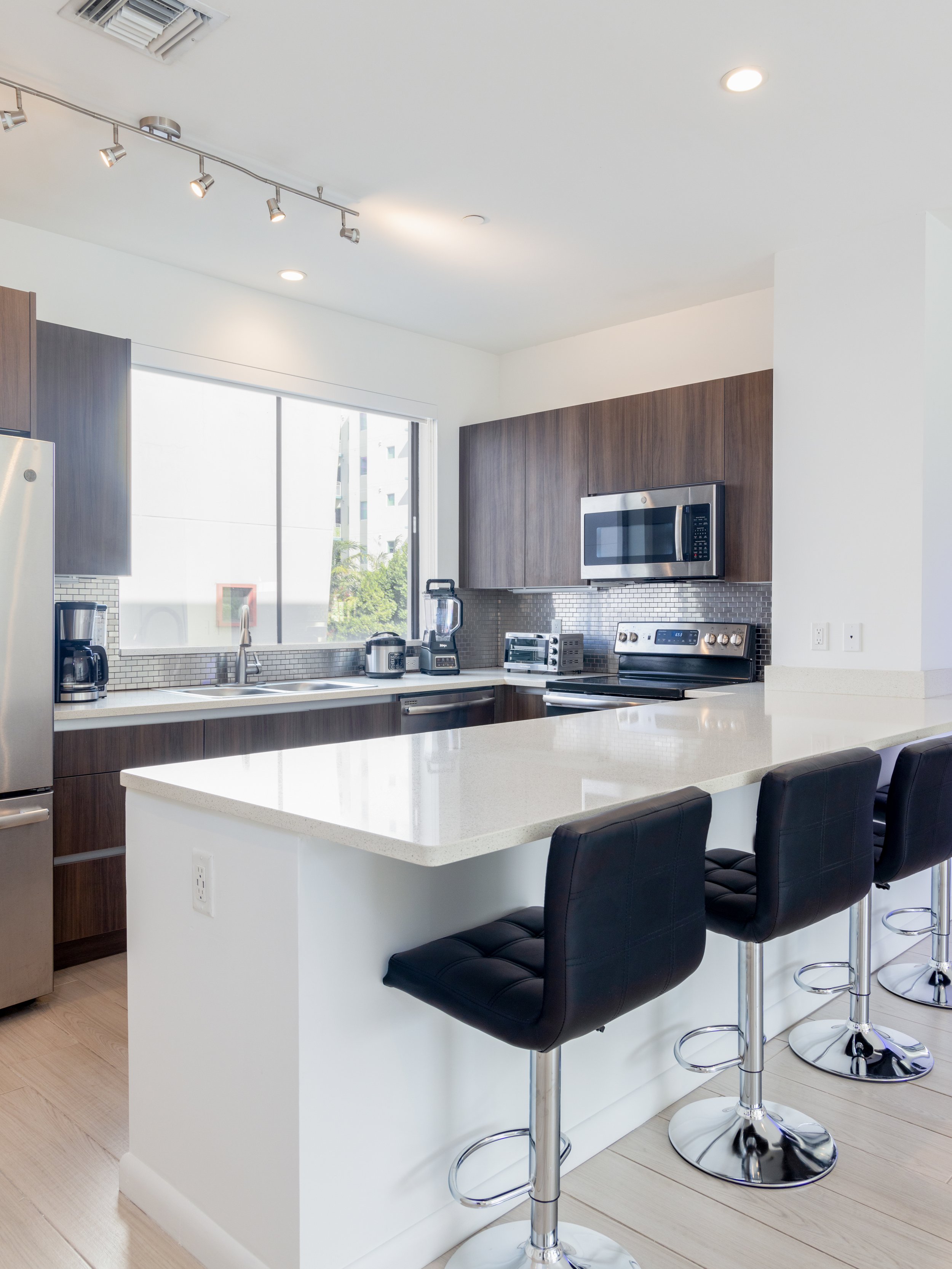 123NE6THST-20241129-017.JPG