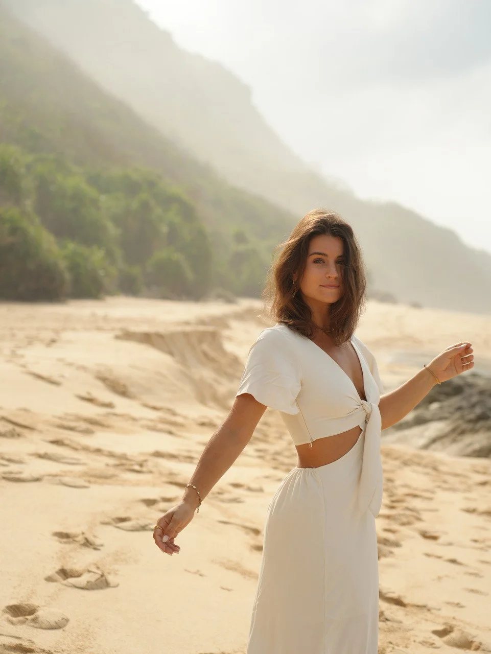 EP 090: Becoming a high value woman, living a healthy lifestyle despite a busy schedule and healing the father wound