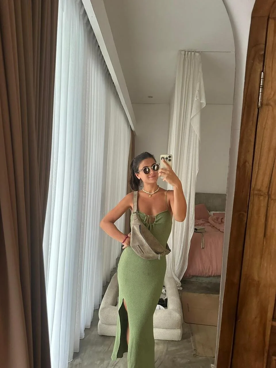 EP 149: Wanna be a feminine AF baddie in 2026? This is how to become wealthy, relaxed and unstoppable