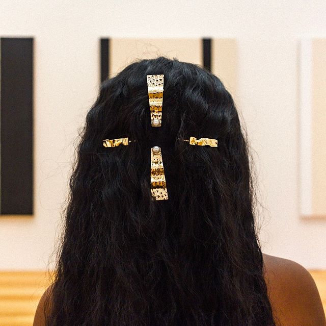 DARE TO BE BOLD! How would you style out &lsquo;Cleopatra&rsquo; hair clip set? 👑