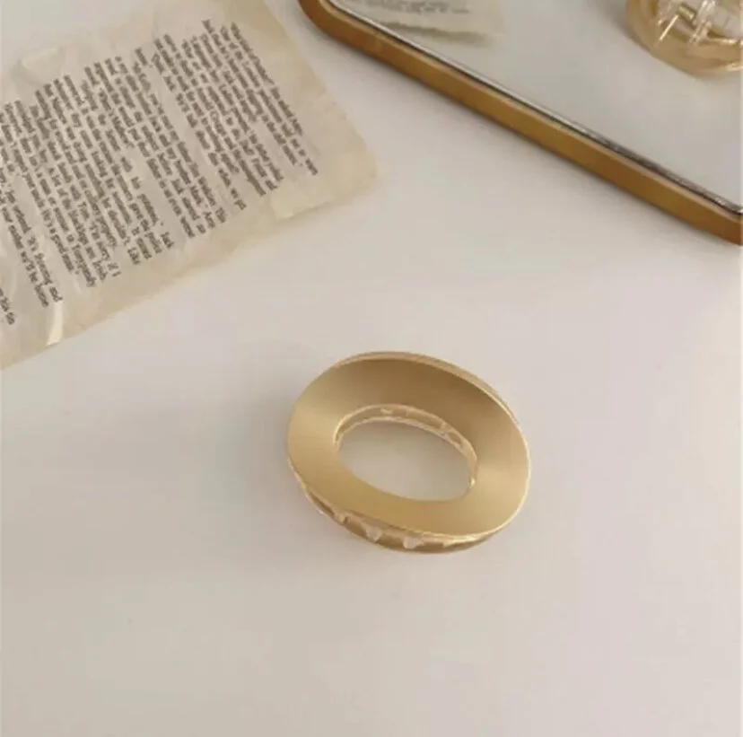 0486E1A0-5A6F-4048-83C9-1D706CD9CC43