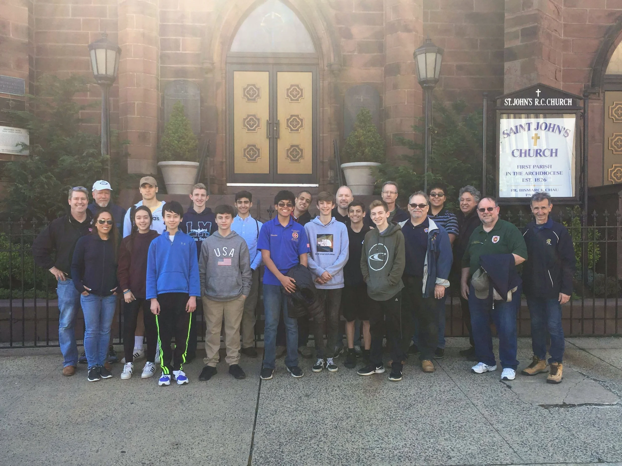 Knights of Columbus and Squires Help Out!