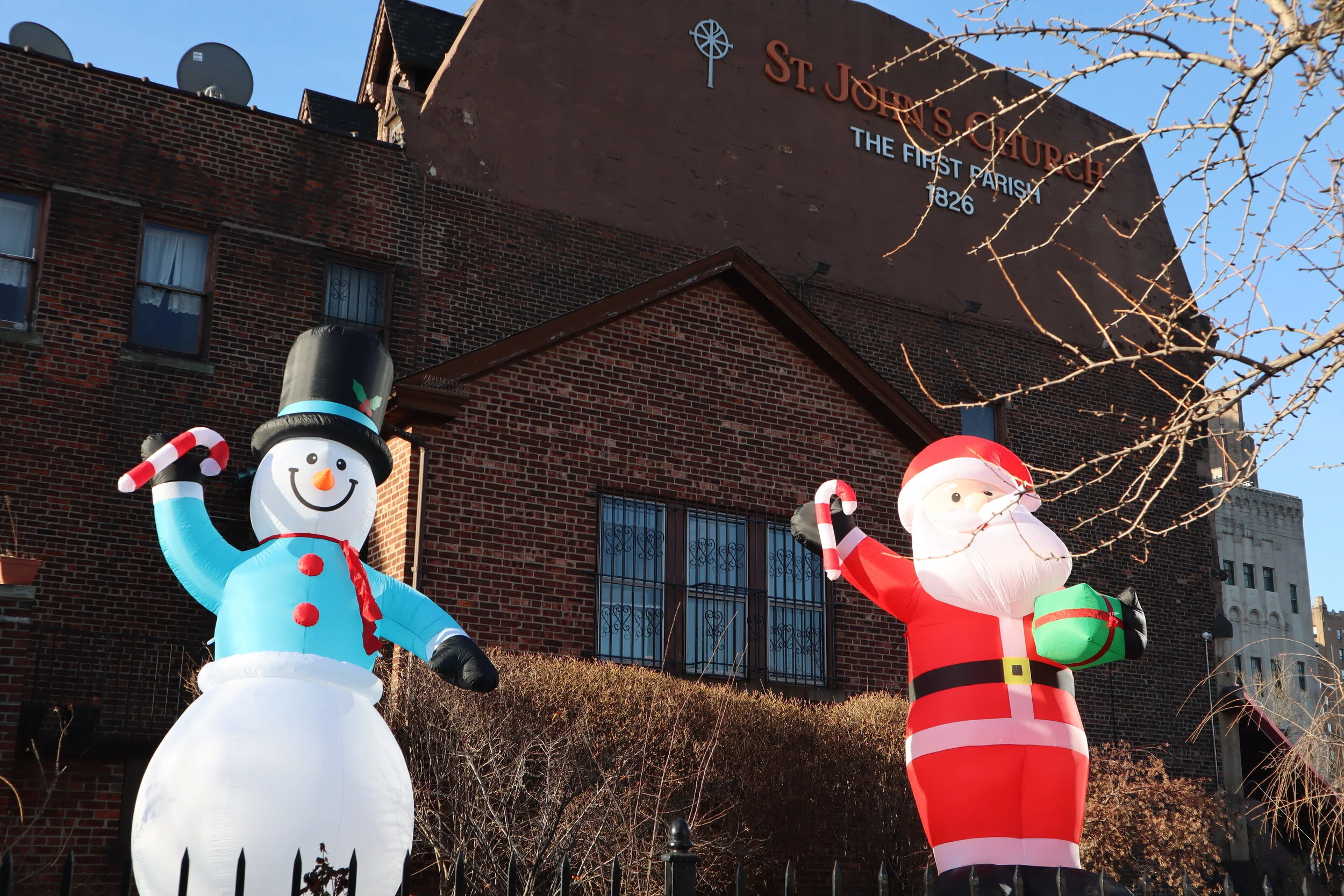 Holiday Express Comes to Newark, Merry Christmas!!