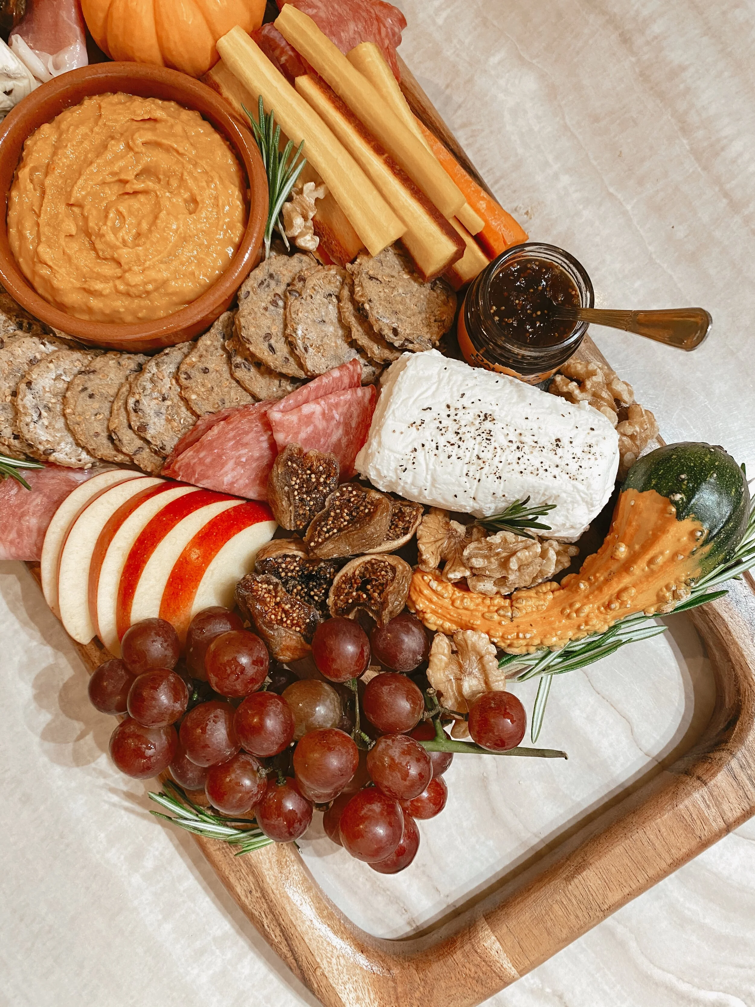 How to Style a Charcuterie Board: Fall Edition 