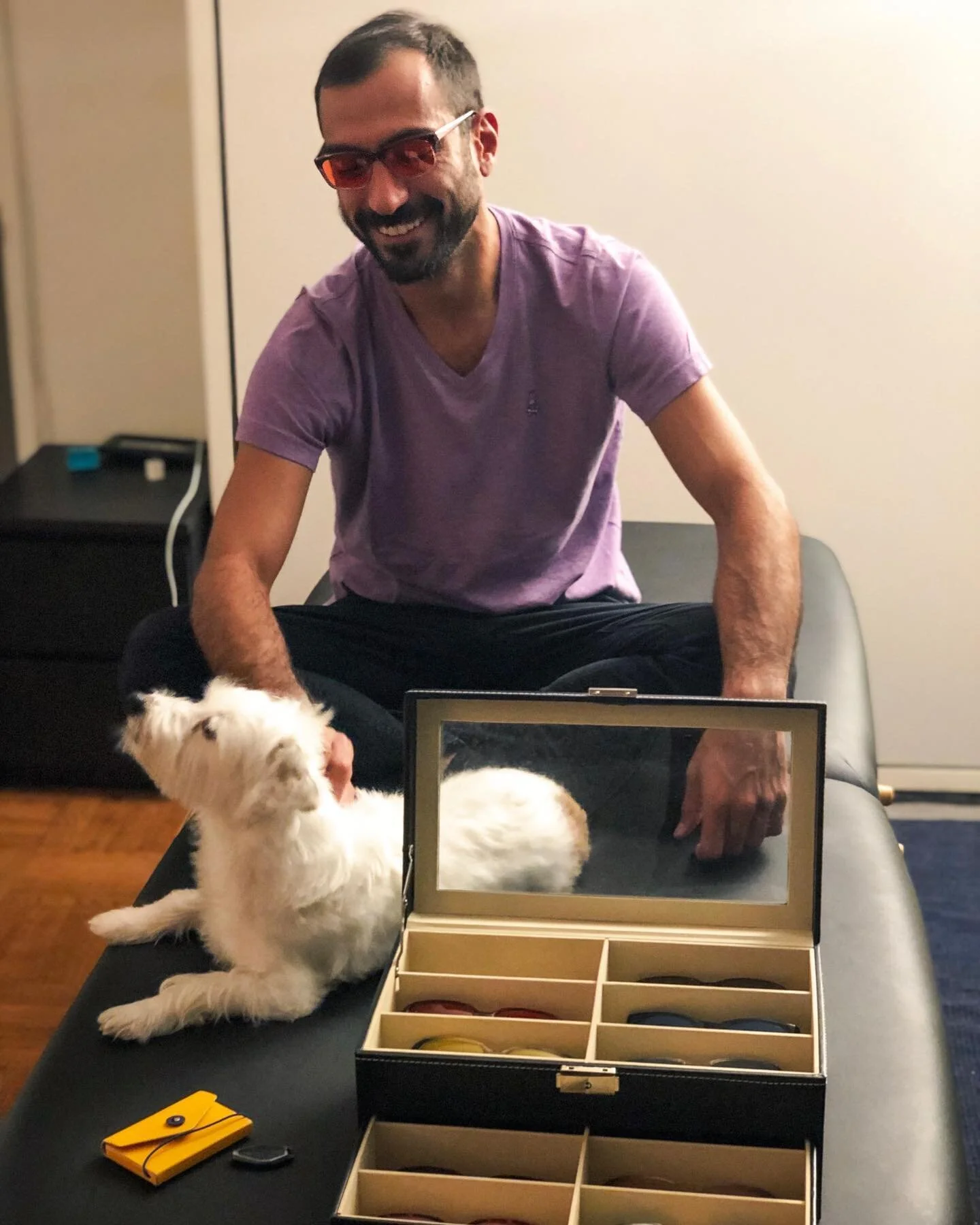 ‼️Change your LIFE in Under an HOUR‼️
.
Life changes for the better when you&rsquo;re looking through &ldquo;rose colored 👓&ldquo; 😃. Our Chromotherapy protocol involves the use of colored 👓 in combination with alternating bilateral sounds to faci