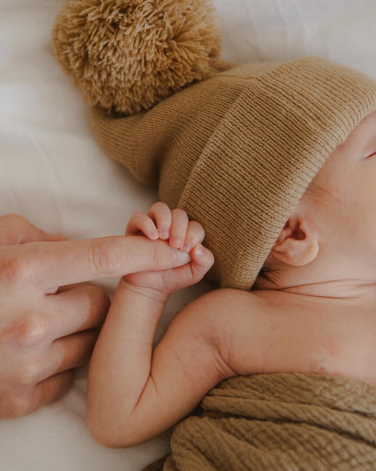Dreamy lil newborn shoot 🤍👶🏼