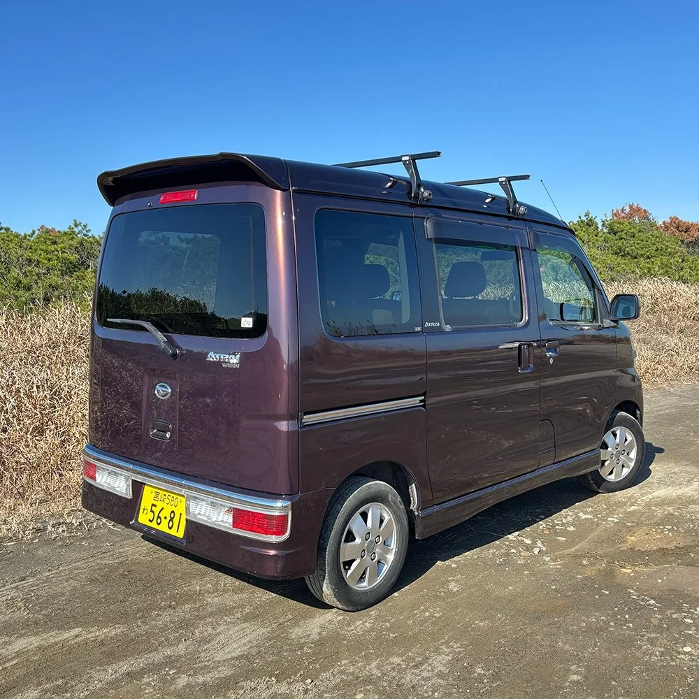 atrai-brown-06.jpg