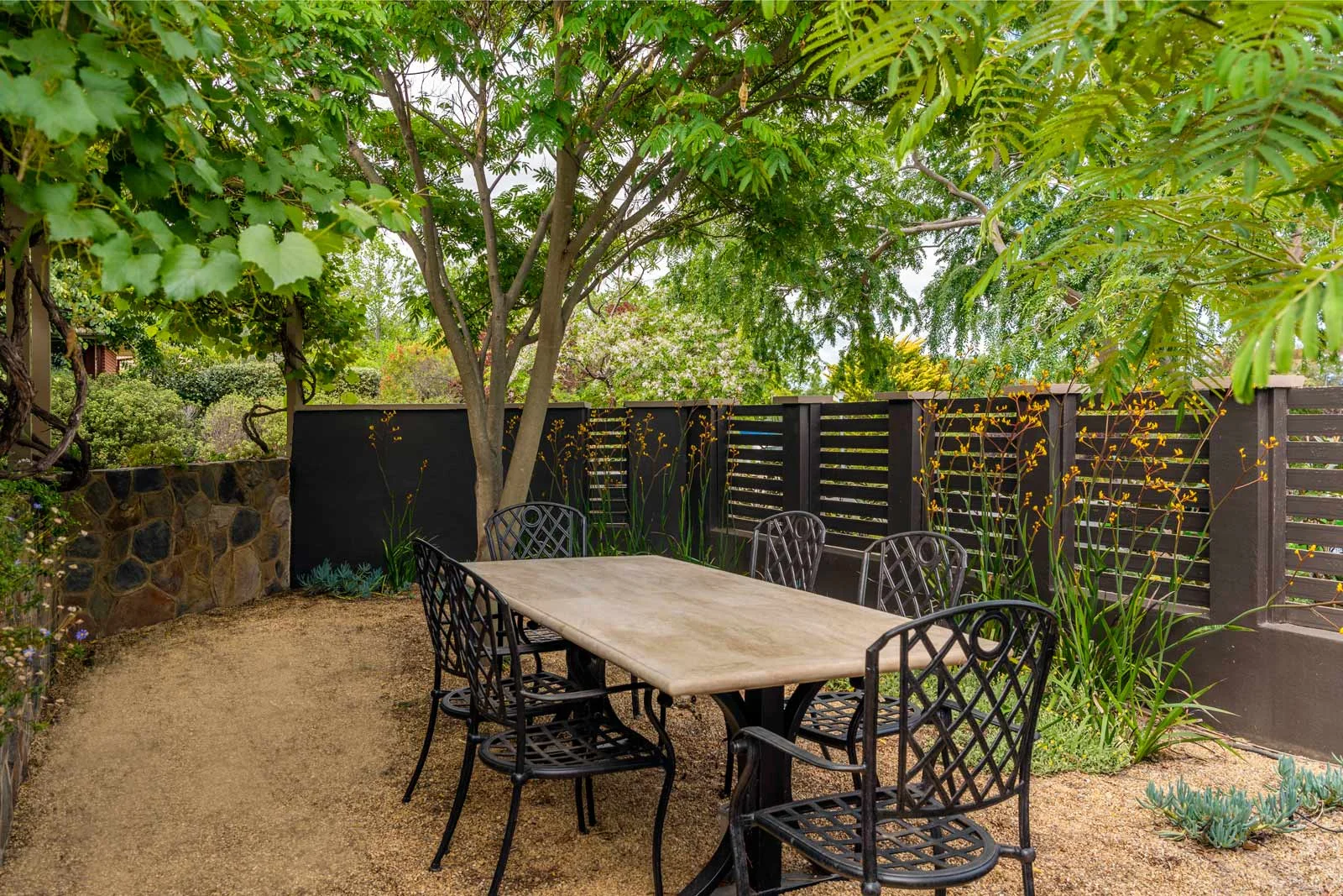YARRALUMLA_CanberraGardenDesign.jpg